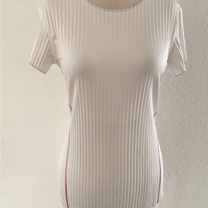 K-Swiss Lucky in Love‎ Accordion Tennis Short Sleeve Women's Tee Size M